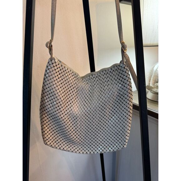 Whiting & Davis Handbags - Vintage metal mesh Whiting and Davis white handbag